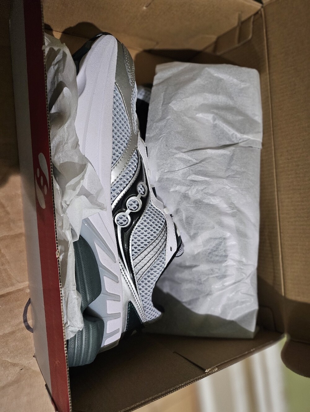 Saucony Men's Running Sneakers in White, Gray and Black